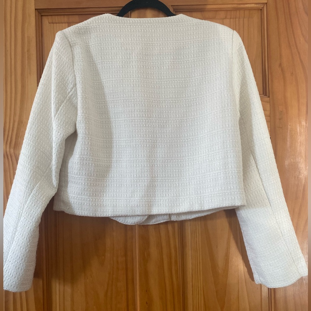 Yivanno Cream Tweed Cropped Blazer Gold Button Jacket Chanel Style Size M - Picture 7 of 10